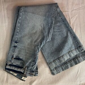 Jessica Simpson Wide Leg Jeans – Light Wash, Size 10/30